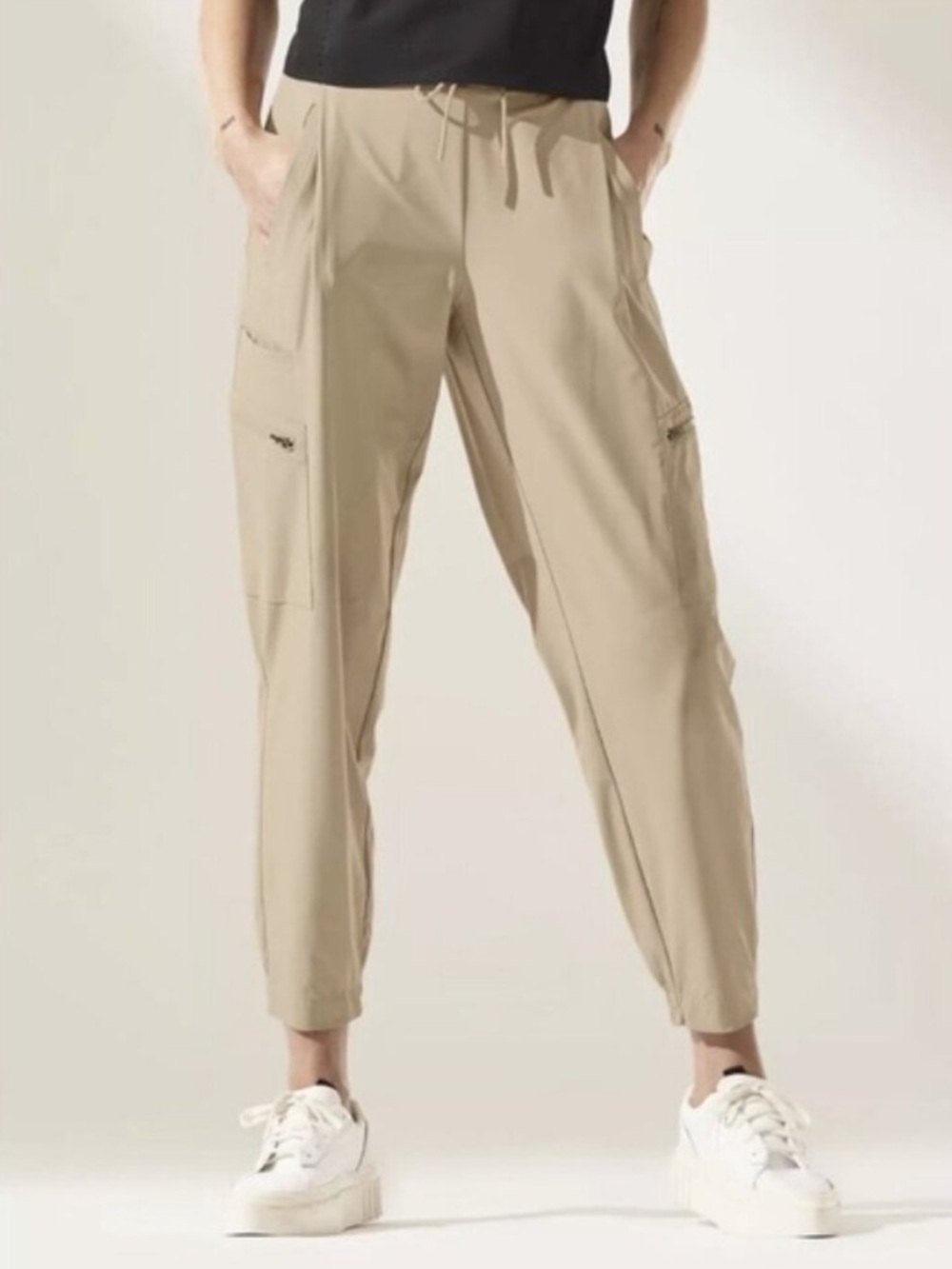 NWT! Athleta Go Far Travel Pant Jogger Size 16 Tall Cargo Breathable UPF Beige